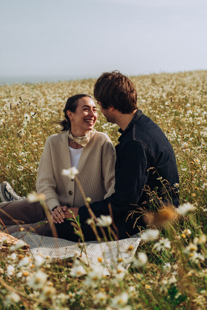 Romantic proposal in a field in Dover